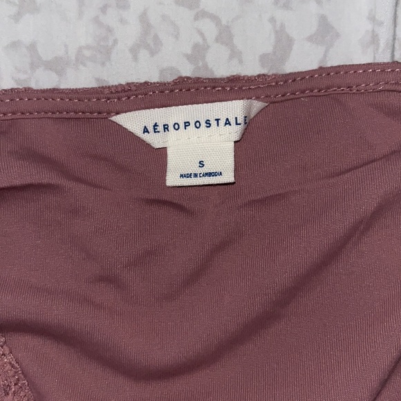 Aeropostale Small pink laced crop top - Picture 3 of 4